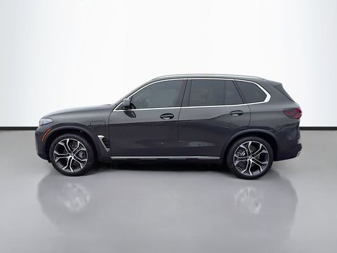 New 2026 BMW X5 xDrive50e image 7