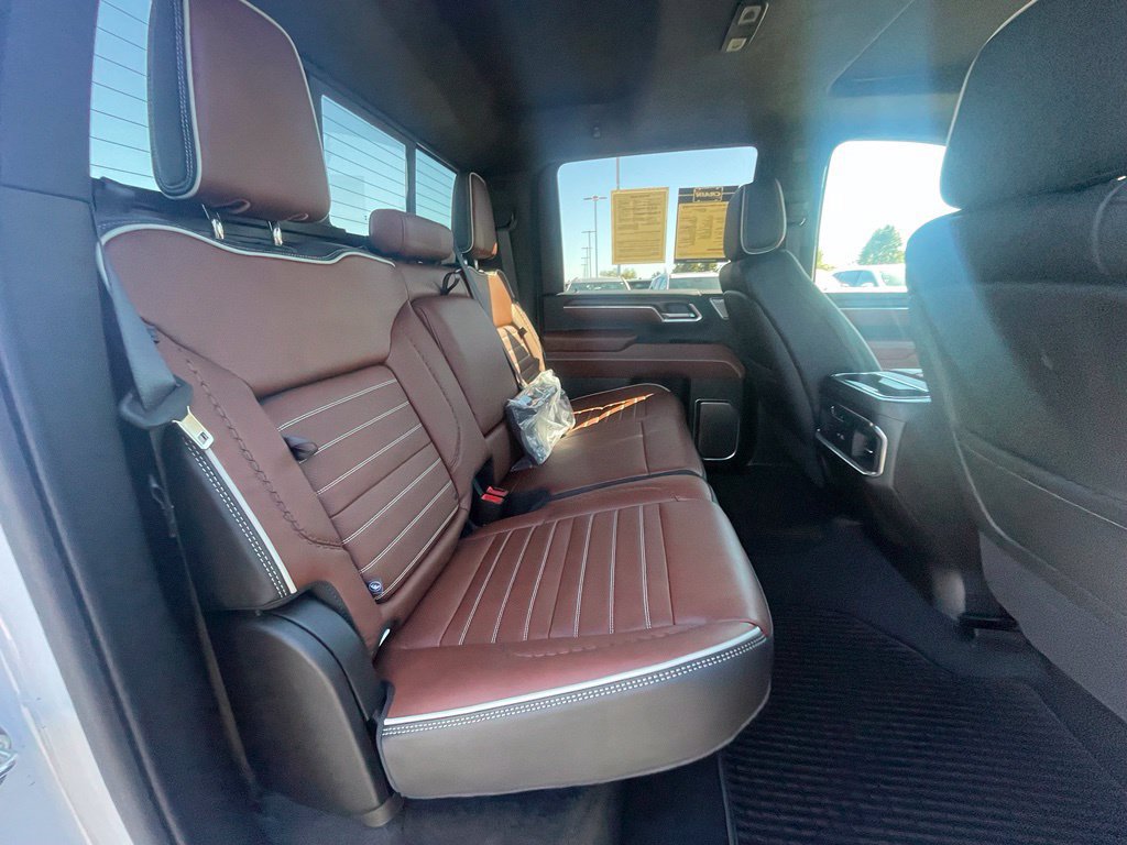 Used 2025 GMC Sierra 2500 Denali Ultimate AWD/4WD image 28