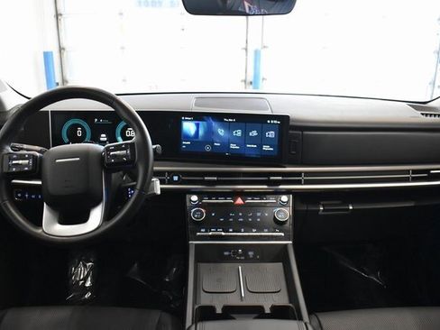 Used 2025 Hyundai Santa Fe SEL image 5