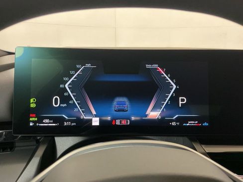 Certified 2025 BMW 530i w/ Premium Package RWD image 10