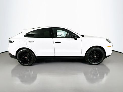 New 2026 Porsche Cayenne Coupe image 8