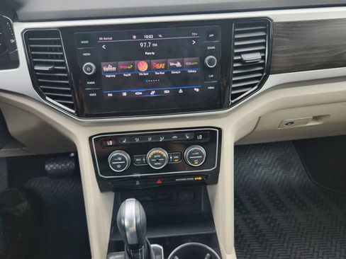 Used 2023 Volkswagen Atlas SE w/ Black Wheel Package AWD/4WD image 16