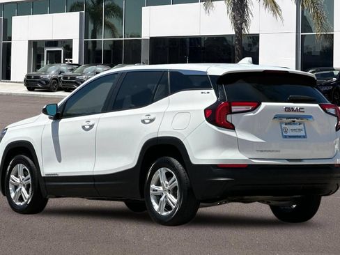 Used 2024 GMC Terrain SLE FWD image 5