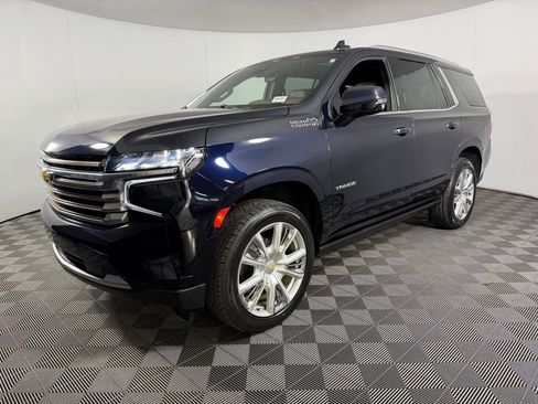 Used 2024 Chevrolet Tahoe High Country AWD/4WD image 8