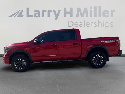 Used 2024 Nissan Titan PRO-4X w/ Pro-4x Convenience Package AWD/4WD image 2