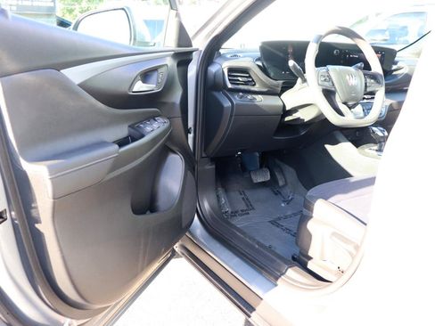 Used 2026 Buick Envista Preferred FWD image 10