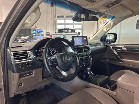 Used 2023 Lexus GX 460 Premium image 15