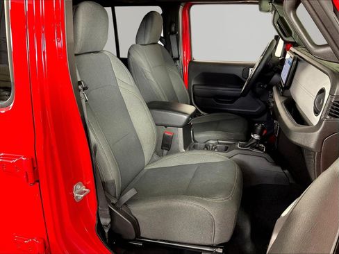 Used 2025 Jeep Wrangler Unlimited Sport AWD/4WD image 27