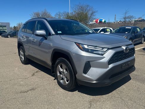 Used 2025 Toyota RAV4 XLE w/ Weather Package AWD/4WD image 10