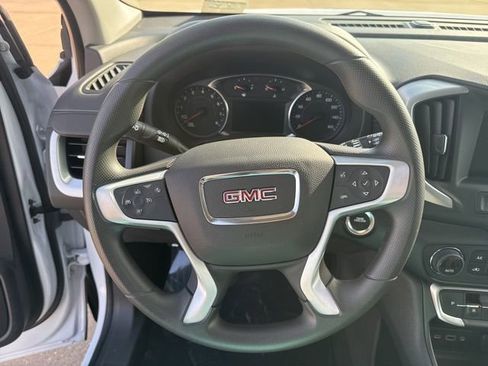 Used 2023 GMC Terrain SLE w/ Driver Convenience Package image 15