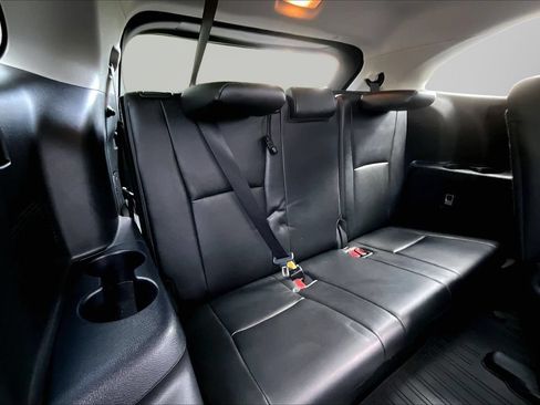 Used 2021 Toyota Highlander XLE FWD image 24