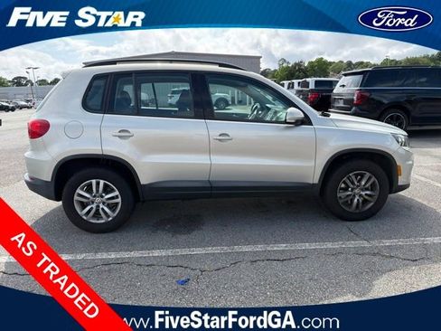 Used 2015 Volkswagen Tiguan R-Line FWD image 2