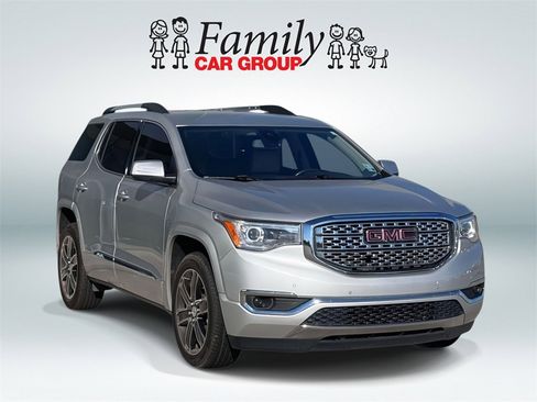 Used 2019 GMC Acadia Denali image 2