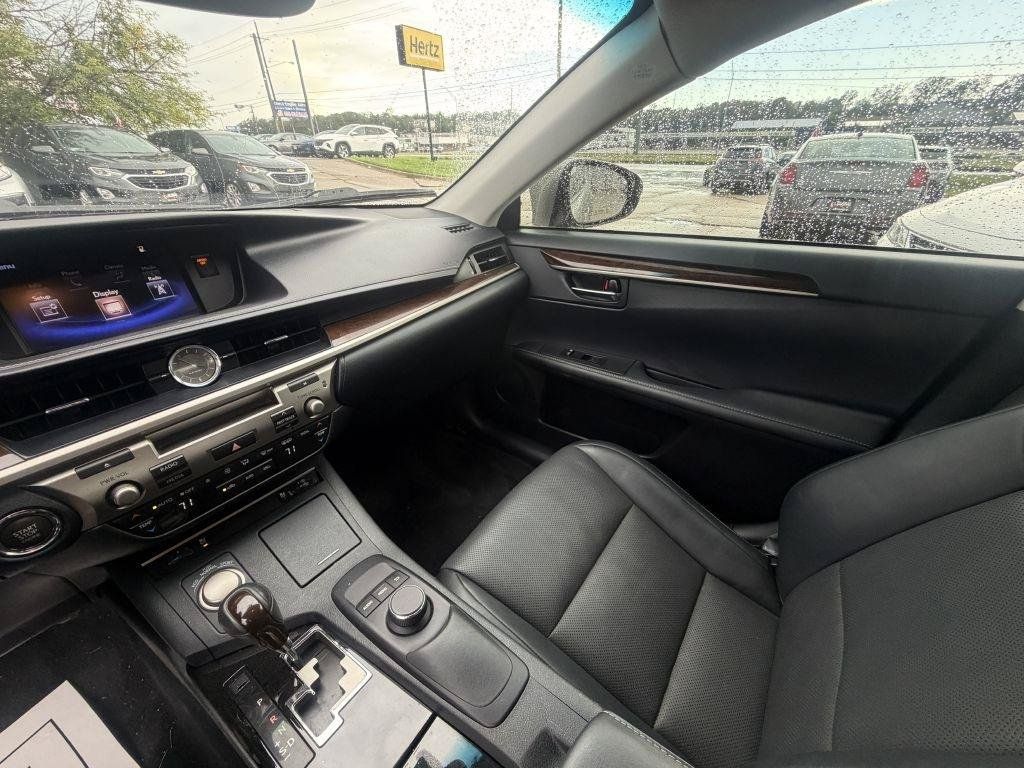 Used 2015 Lexus ES 350 w/ Premium Package FWD image 18