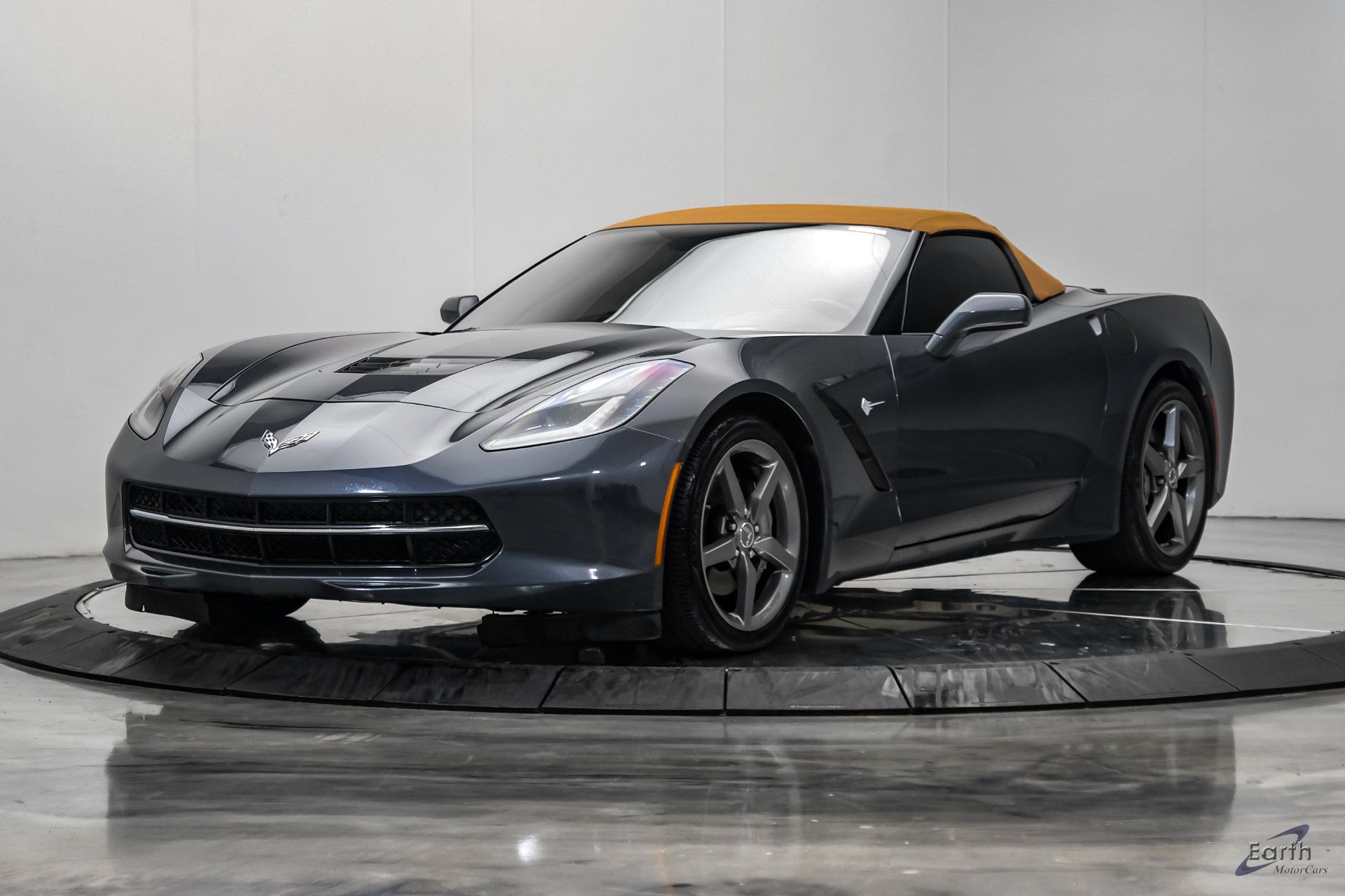 Used 2014 Chevrolet Corvette Stingray Convertible w/ 2LT Preferred Equipment Group RWD image 4