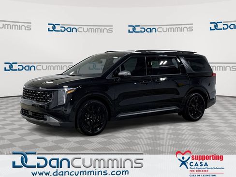 Used 2026 Kia Carnival SX w/ SX Dark Edition Package FWD image 1