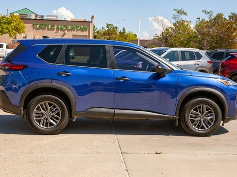 Used 2022 Nissan Rogue S FWD image 4