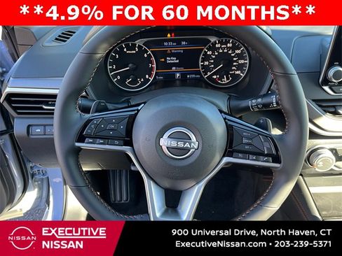 New 2025 Nissan Altima 2.5 SR image 11
