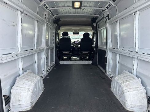 Used 2025 RAM ProMaster 2500 w/ Convenience Group FWD image 18