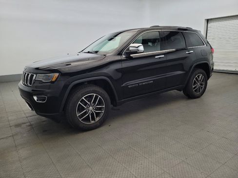 Used 2017 Jeep Grand Cherokee Limited w/ Luxury Group II AWD/4WD image 2