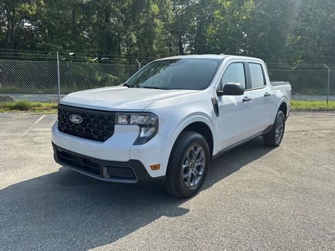 Certified 2026 Ford Maverick XLT AWD/4WD image 3