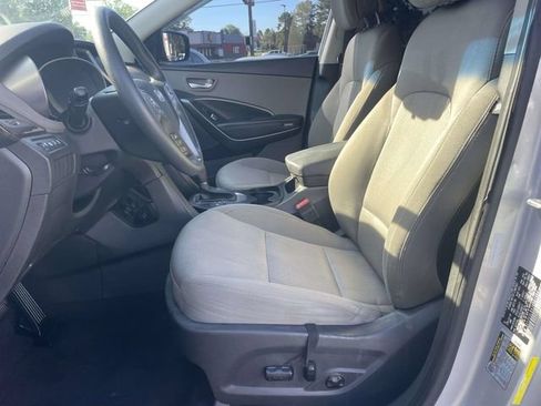 Used 2018 Hyundai Santa Fe Sport w/ 2.4L Value Package 02 FWD image 17