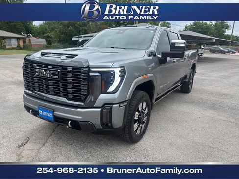 Used 2024 GMC Sierra 2500 Denali Ultimate AWD/4WD image 1