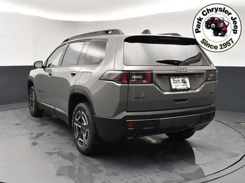 New 2026 Jeep Cherokee Laredo image 4