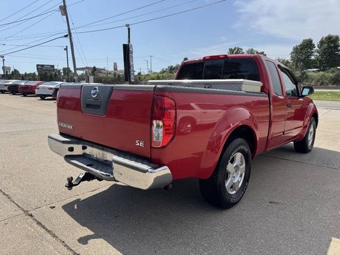 Used 2007 Nissan Frontier SE w/ SE Value Truck Pkg RWD image 7