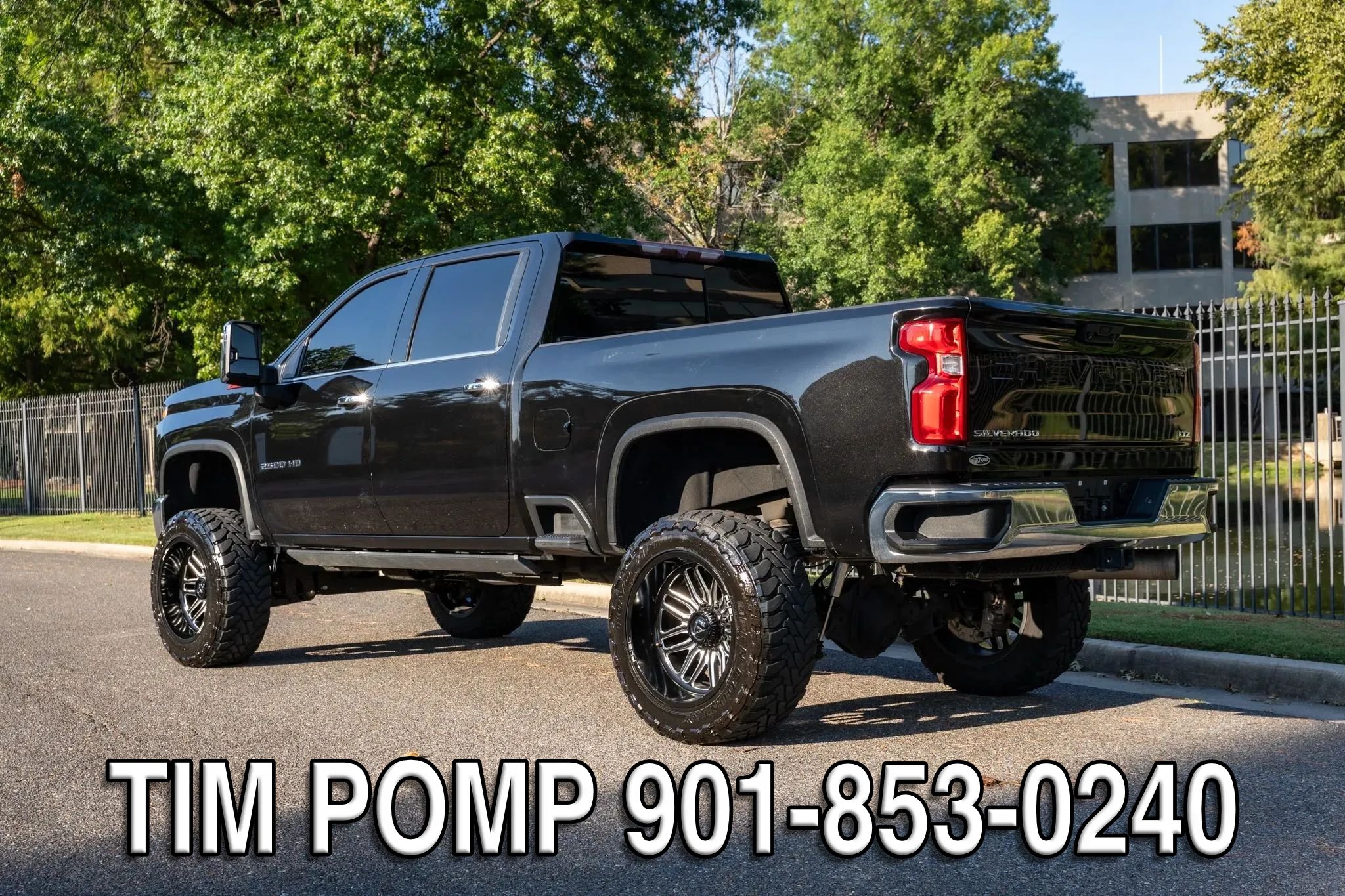 Used 2021 Chevrolet Silverado 2500 LTZ AWD/4WD image 8