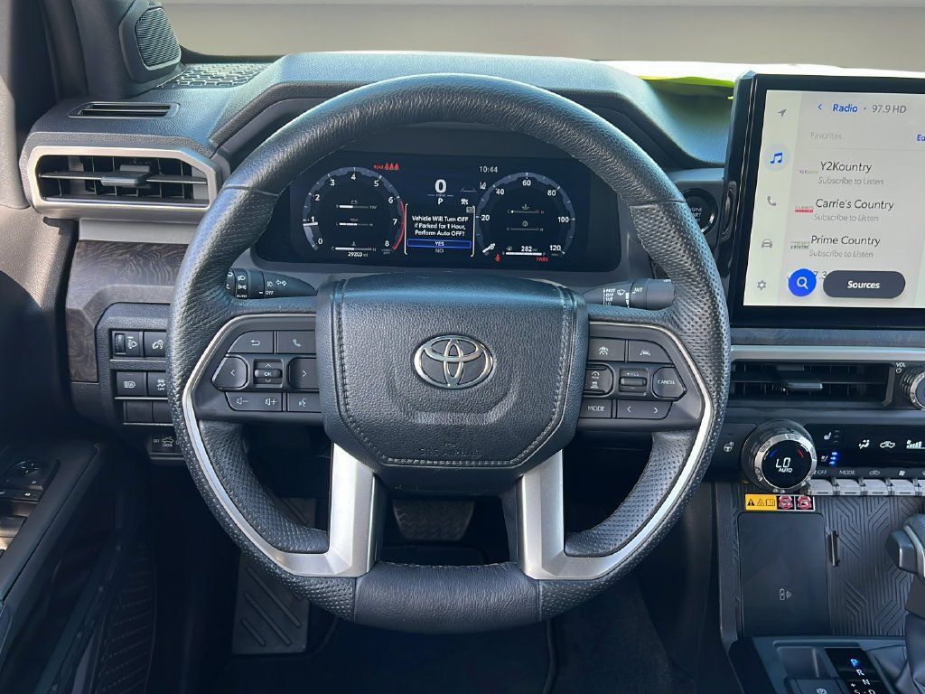 Used 2024 Toyota Tacoma Limited w/ Limited Package (LT) AWD/4WD image 16