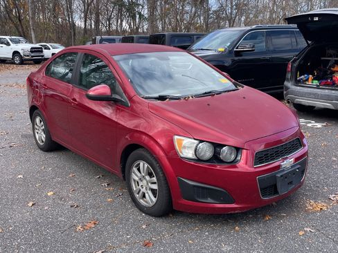 Used 2012 Chevrolet Sonic LS image 8
