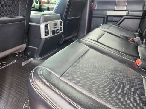 Used 2019 Ford F250 Lariat w/ Lariat Ultimate Package AWD/4WD image 14