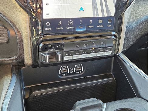 Used 2024 RAM 3500 Laramie image 29