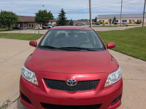Used 2010 Toyota Corolla LE FWD image 2