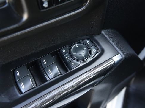 Used 2020 Chevrolet Silverado 2500 LTZ AWD/4WD image 37