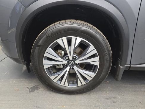 Used 2023 Nissan Rogue SV image 15