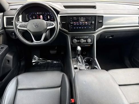 Certified 2021 Volkswagen Atlas Cross Sport SEL AWD/4WD image 9
