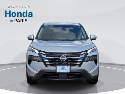 Used 2025 Nissan Rogue SV FWD image 2