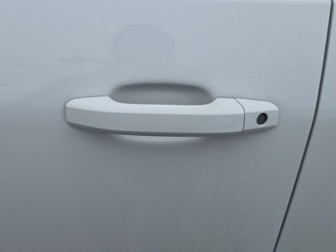 Used 2018 Chevrolet Silverado 1500 LT w/ All Star Edition image 11