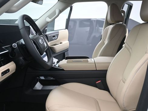 New 2026 INFINITI QX80 Pure w/ Cargo Package image 9