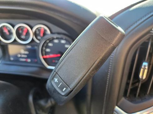 Used 2020 Chevrolet Silverado 1500 LT image 24