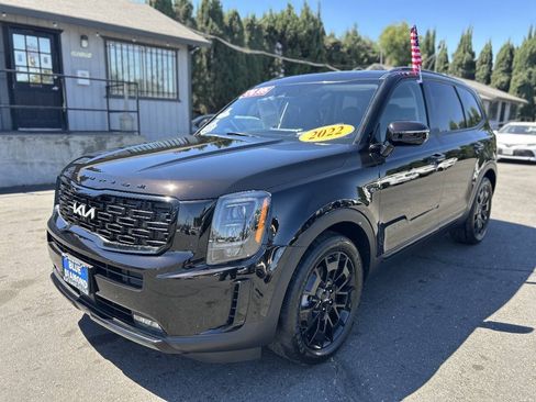 Used 2022 Kia Telluride SX w/ SX Prestige Package AWD/4WD image 3