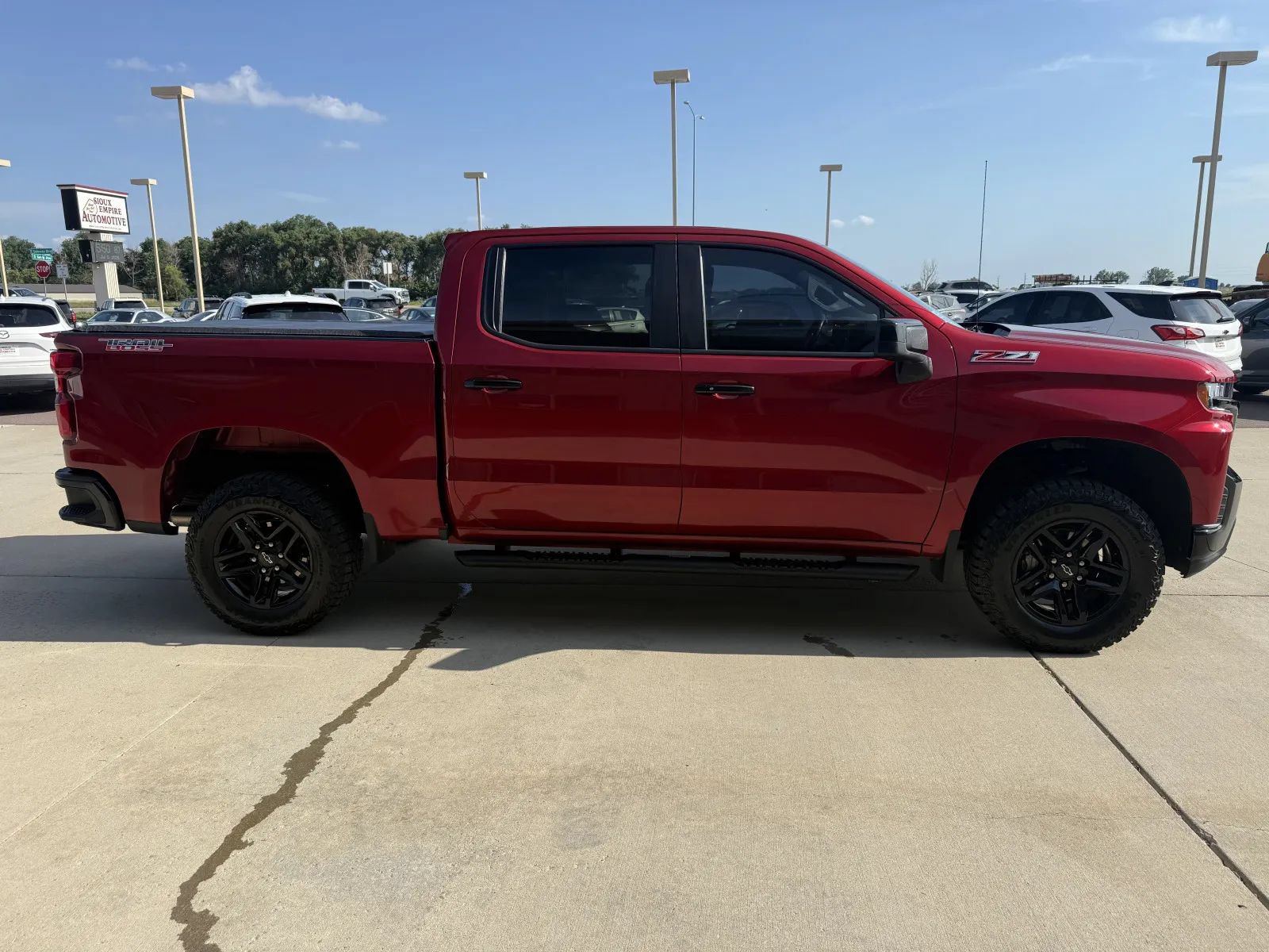 Used 2021 Chevrolet Silverado 1500 LT Trail Boss AWD/4WD image 6