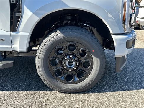 New 2026 Ford F250 Lariat w/ Black Appearance Package image 12