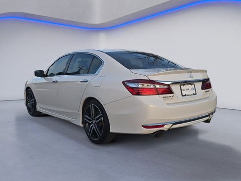 Used 2017 Honda Accord Sport image 3