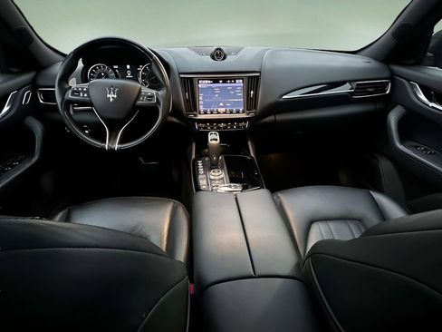 Used 2023 Maserati Levante Modena image 19