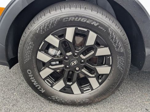Used 2025 Hyundai Santa Cruz SE image 11