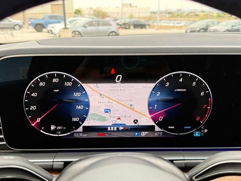 Used 2025 Mercedes-Benz GLE 450 4MATIC image 28