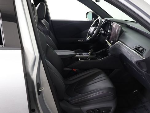 Used 2024 Lexus TX 500h AWD w/ Technology Package image 34